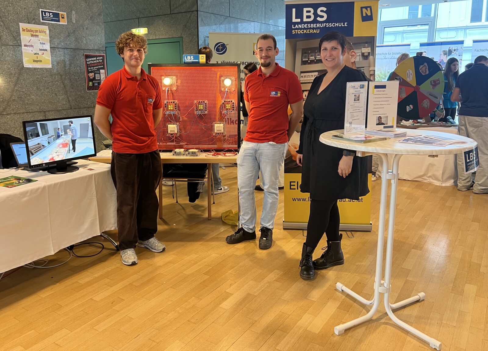 Die Landesberufsschule für Elektrotechnik auf der Bildungsmesse in Stockerau