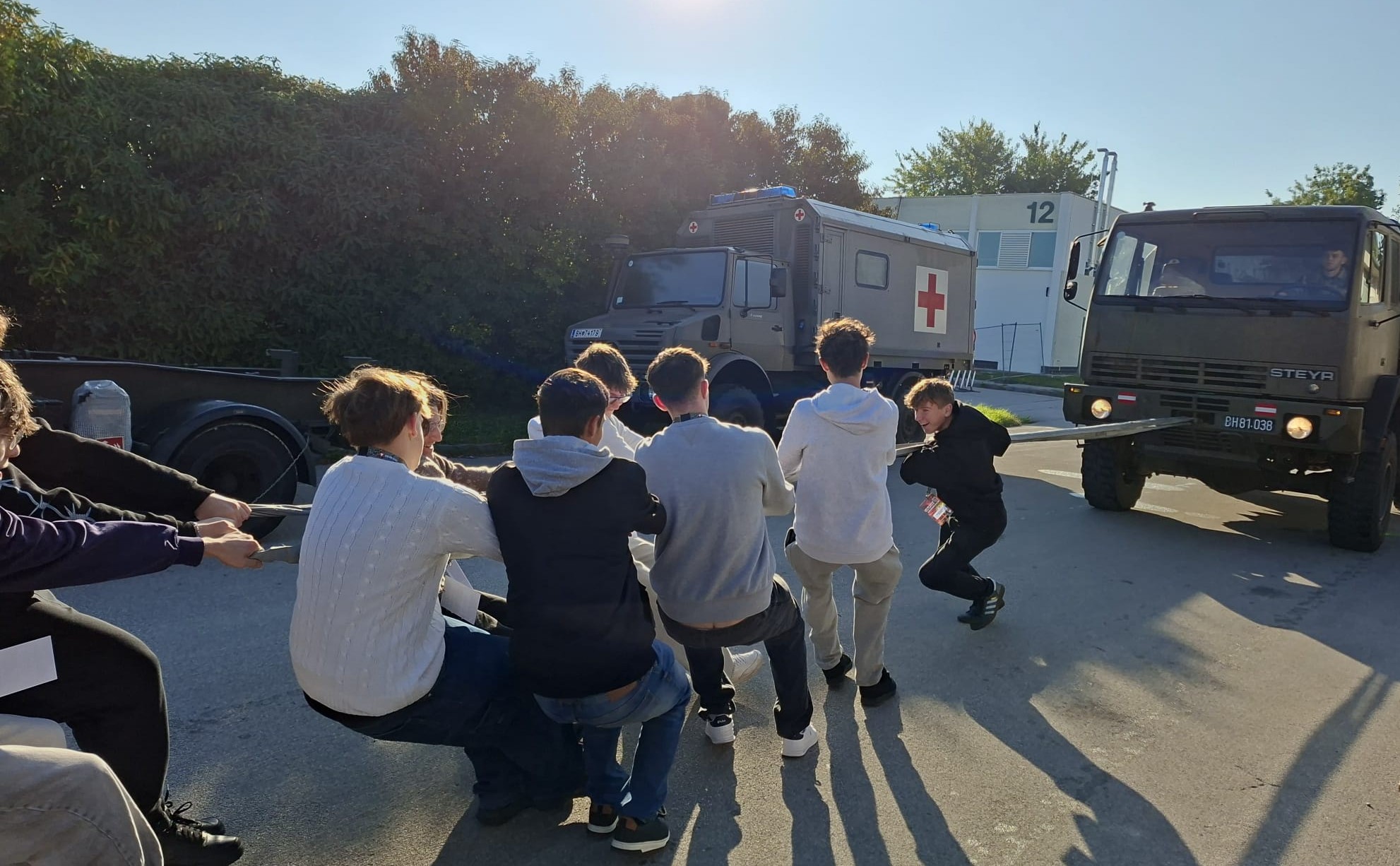 Schüler der 2ET3 am Tag der Berufsschulen in der Dabsch Kaserne in Korneuburg