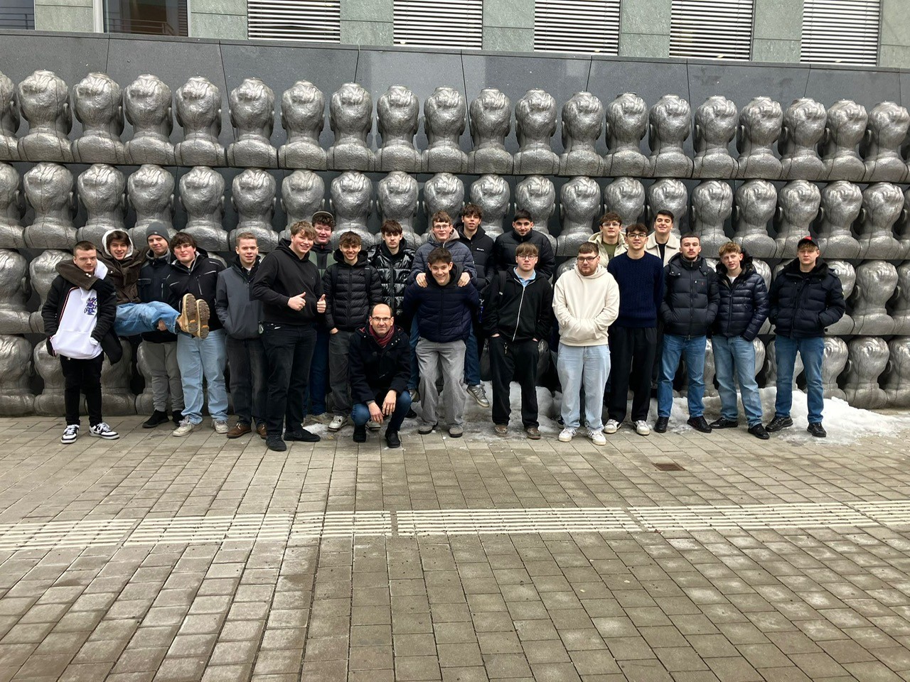 2. Klassen zu Besuch beim Landtag in St. Pölten