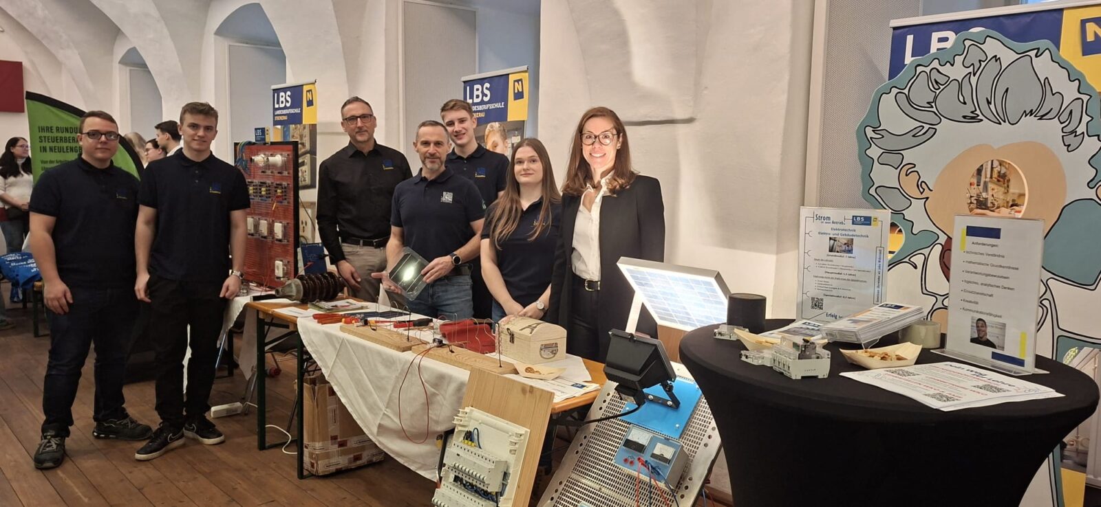 Stand der LBS Stockerau auf der Lehrlingsmesse in Neulengbach